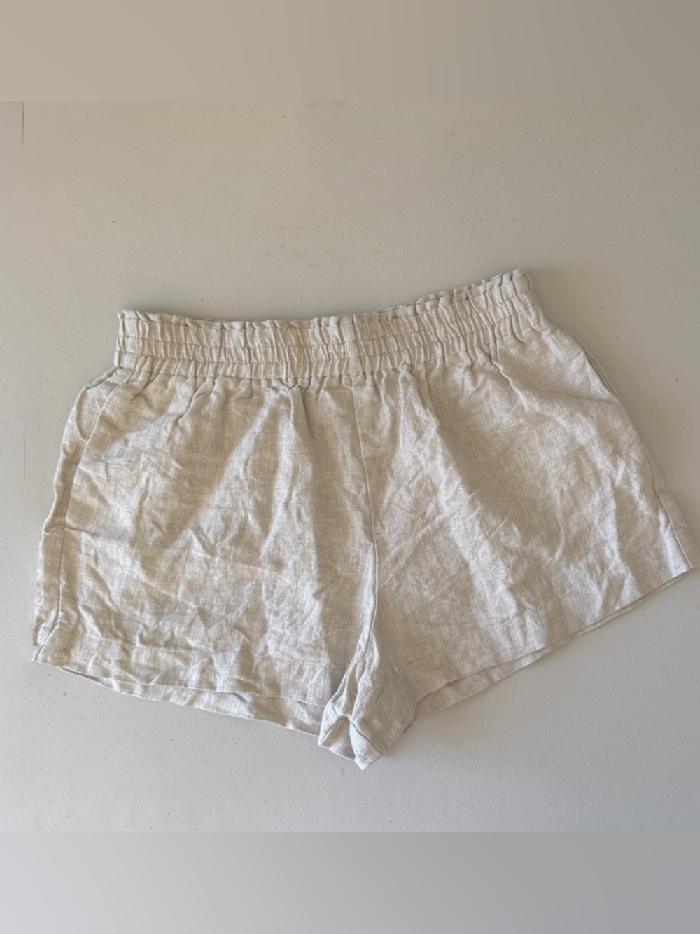 Reformation 100% Linen Elastic High-Waist Shorts size S - Picture 3 of 10